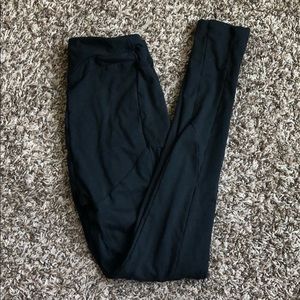 Black gymshark leggings